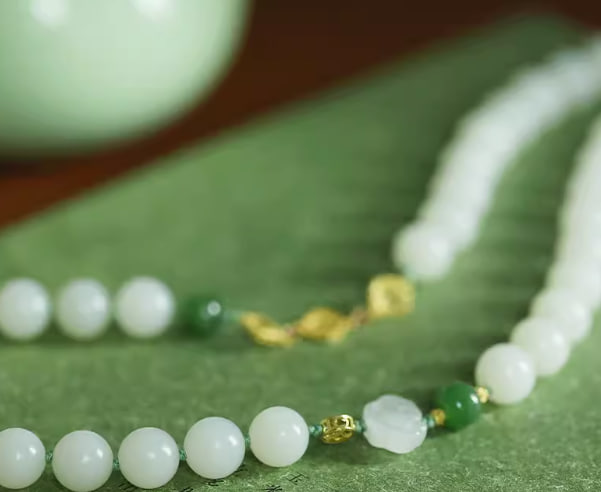 Mirror Flower Water Moon Xinjiang Mida material 18k gold Hetian white jade necklace mature glutinous oily