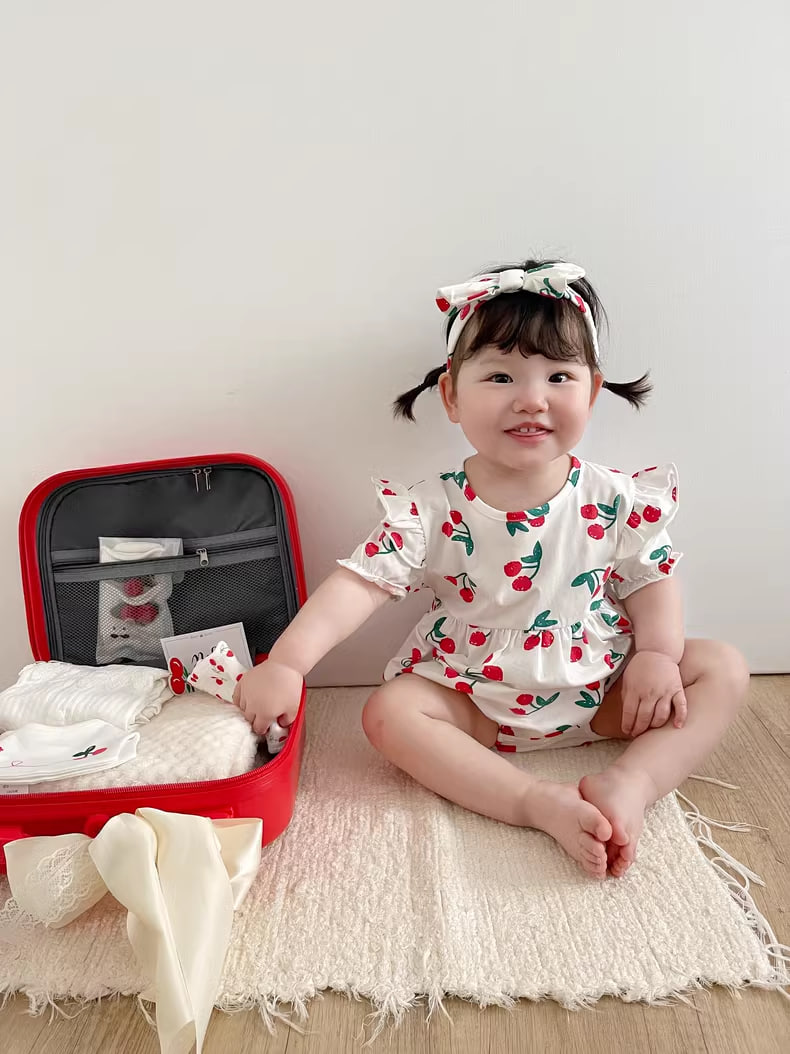 Japanese Ulovazn gift box ~ baby suit girl full month baby outfit baby first birthday gift box