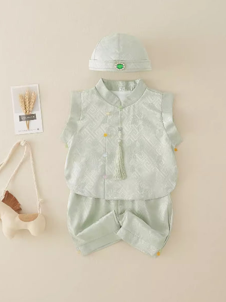 Western-style one-year-old dress for baby boys Chinese style 2024 summer new style green baby sleeveless vest suit